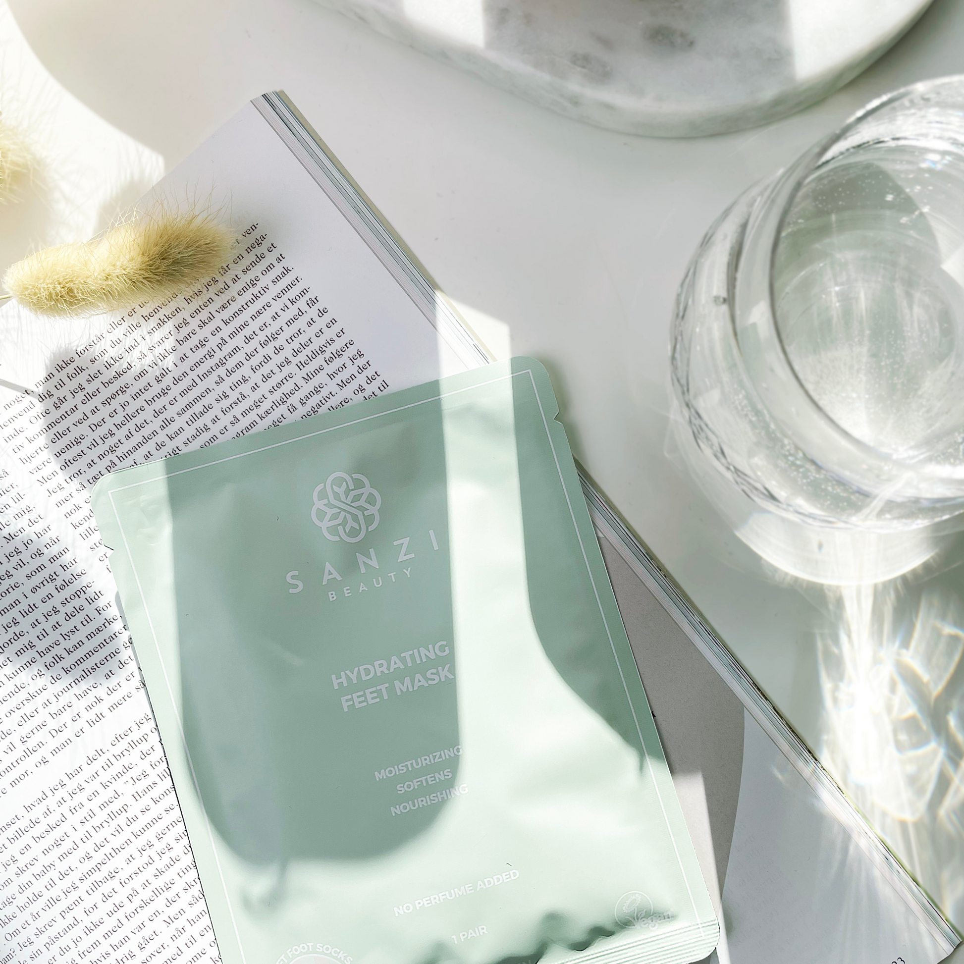 HYDRATING FEET MASK - NorBeauty